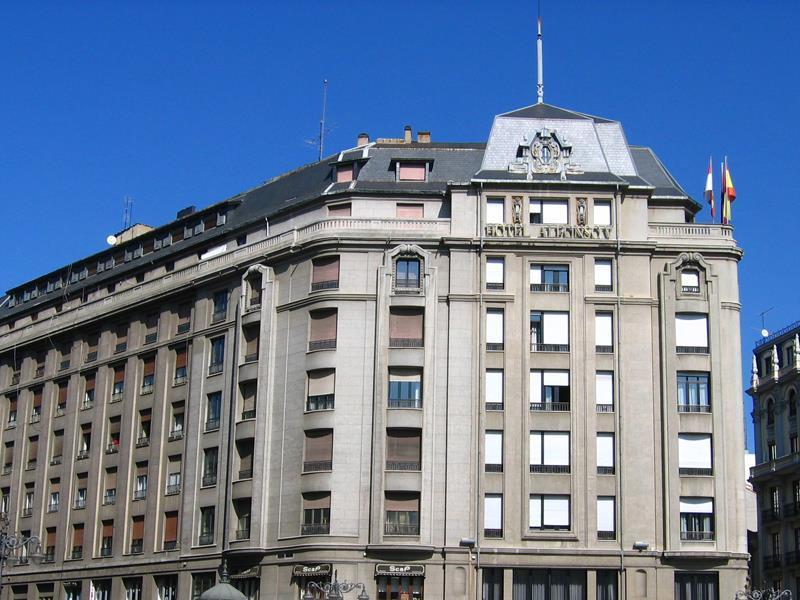 Occidental León Alfonso V Leão Exterior foto